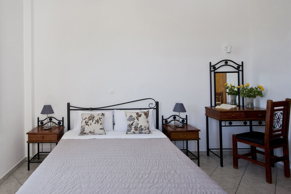 Νέμεσις Aparthotel Φηρά Εξωτερικό φωτογραφία