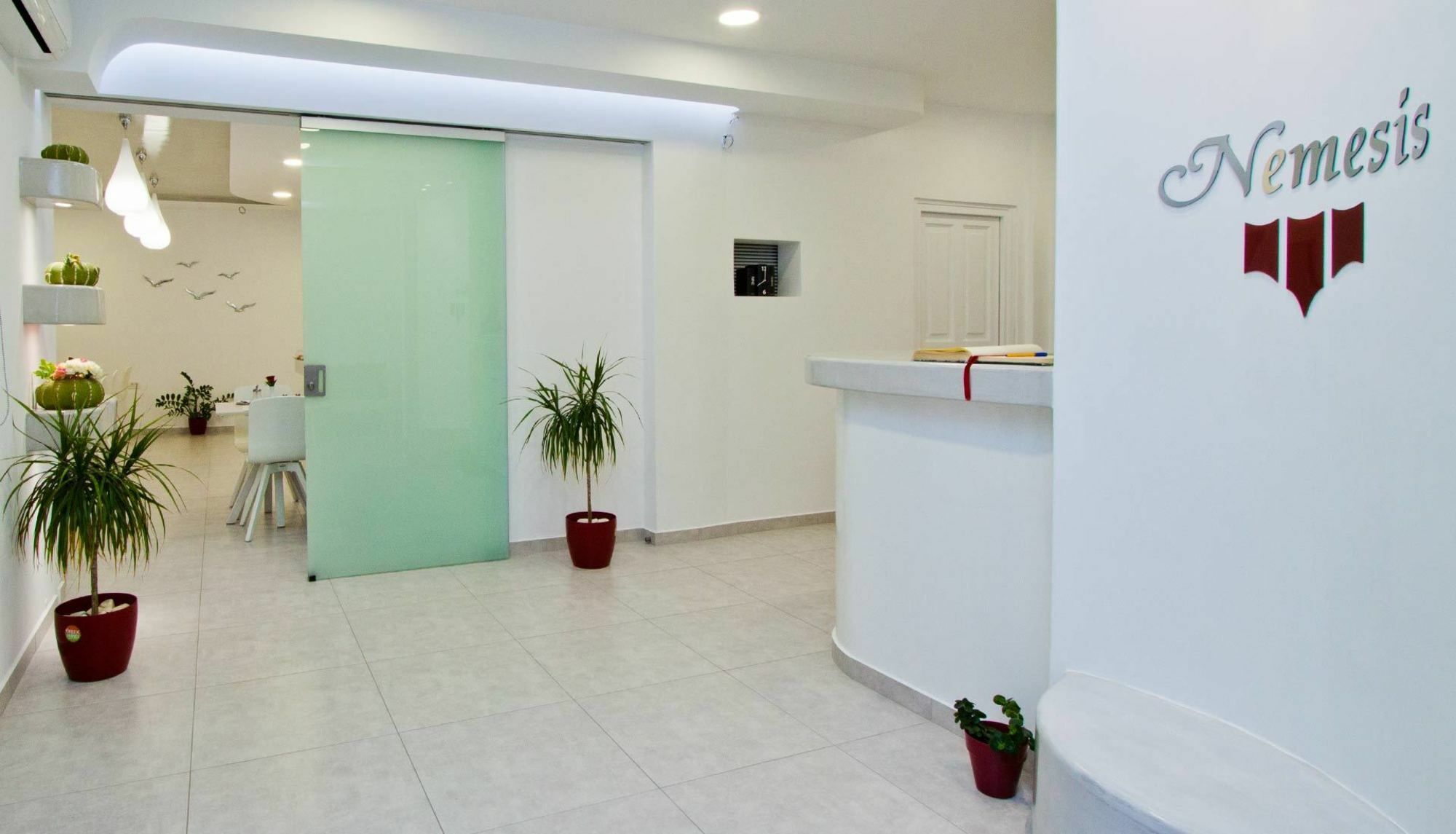 Νέμεσις Aparthotel Φηρά Εξωτερικό φωτογραφία